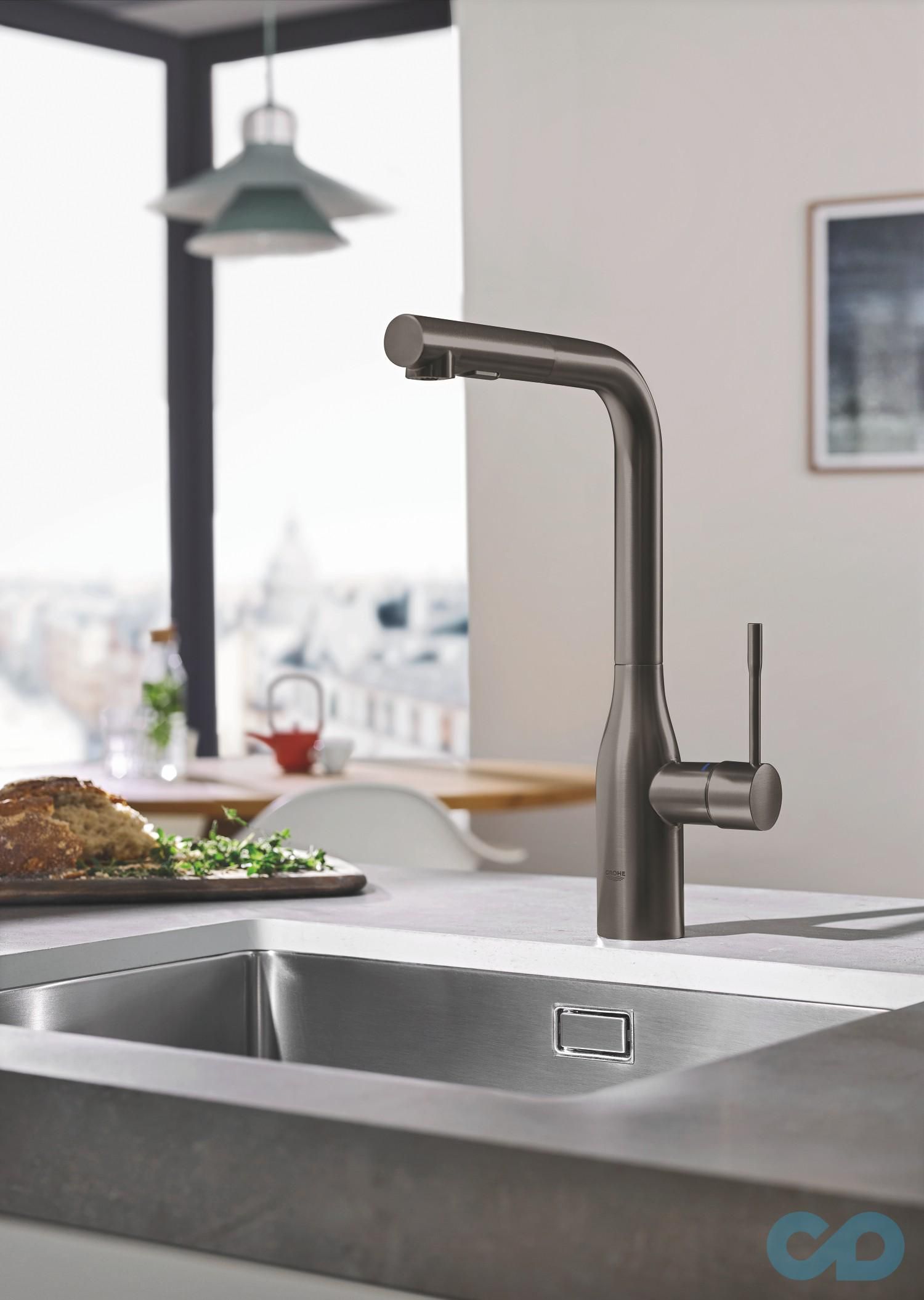 купити Кухонний змішувач Grohe Essence 30270AL0