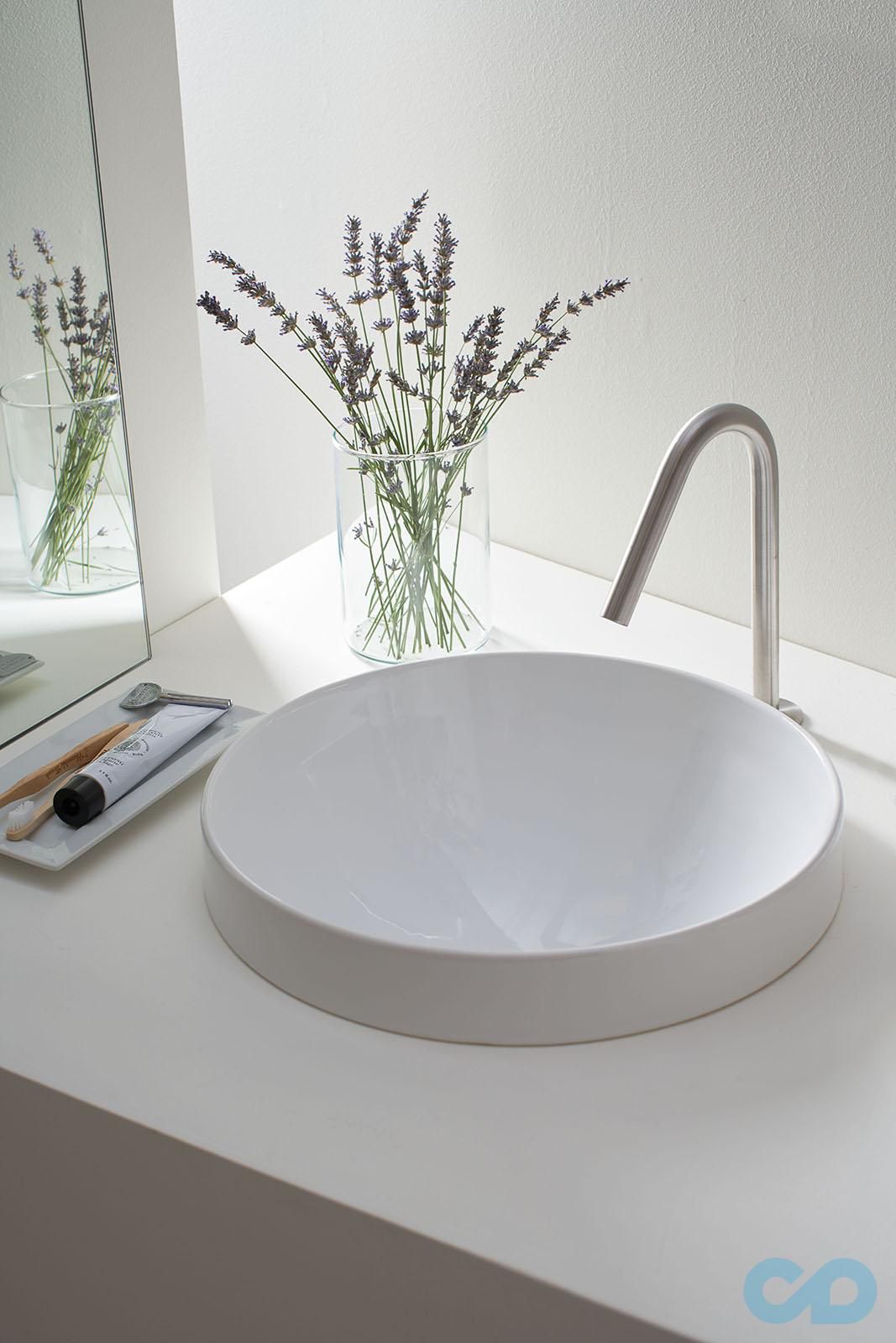 ціна Раковина AXA DP 8410001 вбудована в стільницю