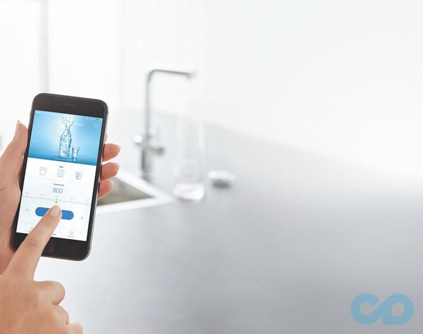 фото Кухонний змішувач Grohe Blue Home 31541000